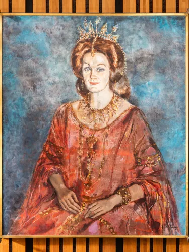 Joan Sutherland portrait in the Joan Sutherland Theatre as painted by Judy Cassab.
